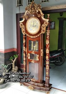 Jam Hias Kayu Ukiran Jepara Klasik